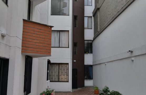 Apartamento En La America/ Arrecife / Cod 663